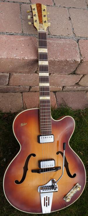 Hofner Model 4500