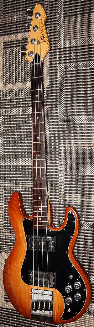 Peavey T-40 Bass